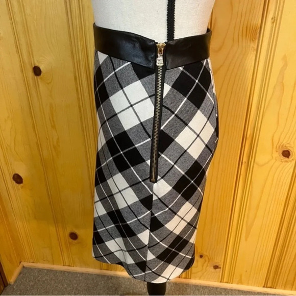 Milly Leather and Plaid Mini Skirt Sz-2 - Picture 2 of 8